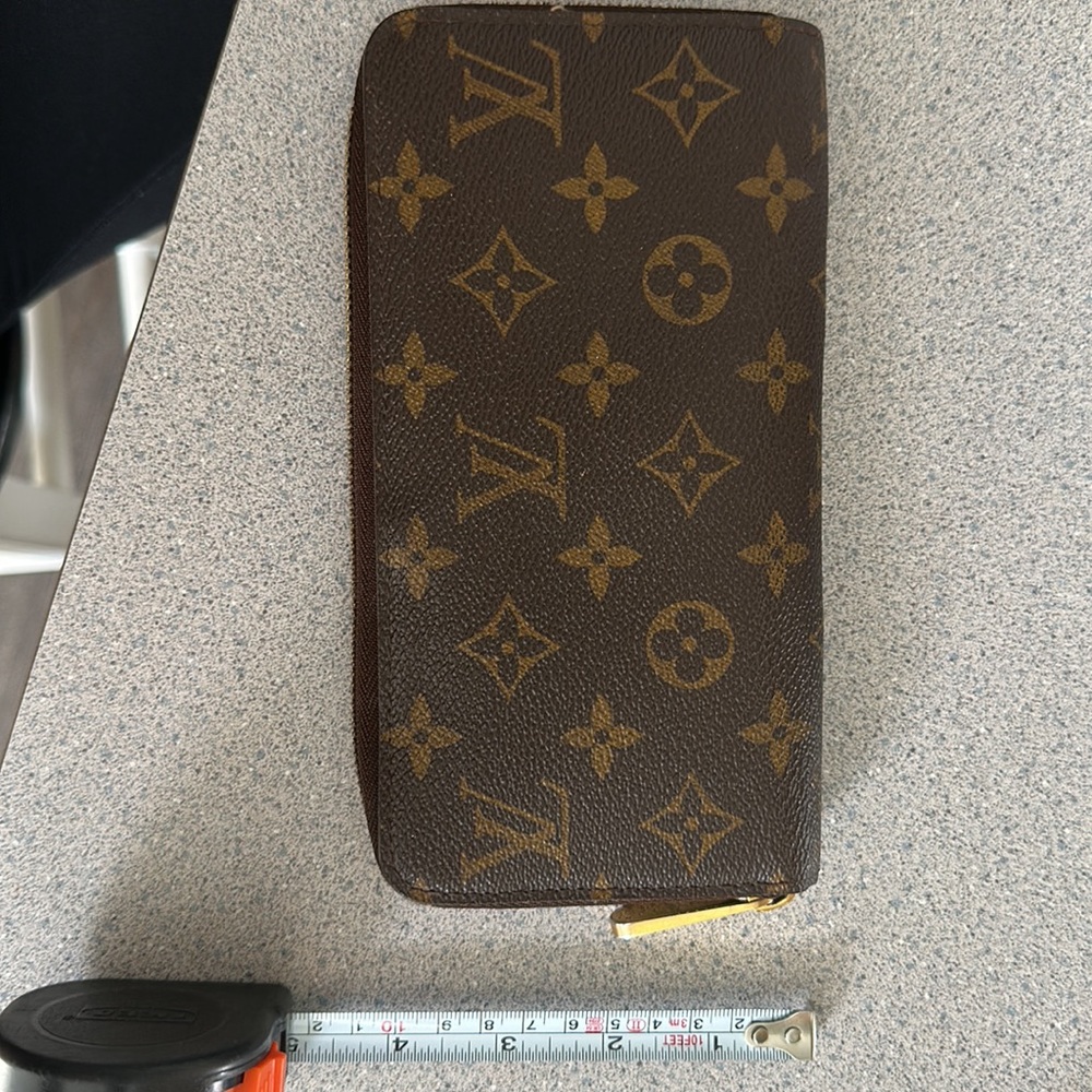 Louis Vuitton wallet - Picture 12 of 12